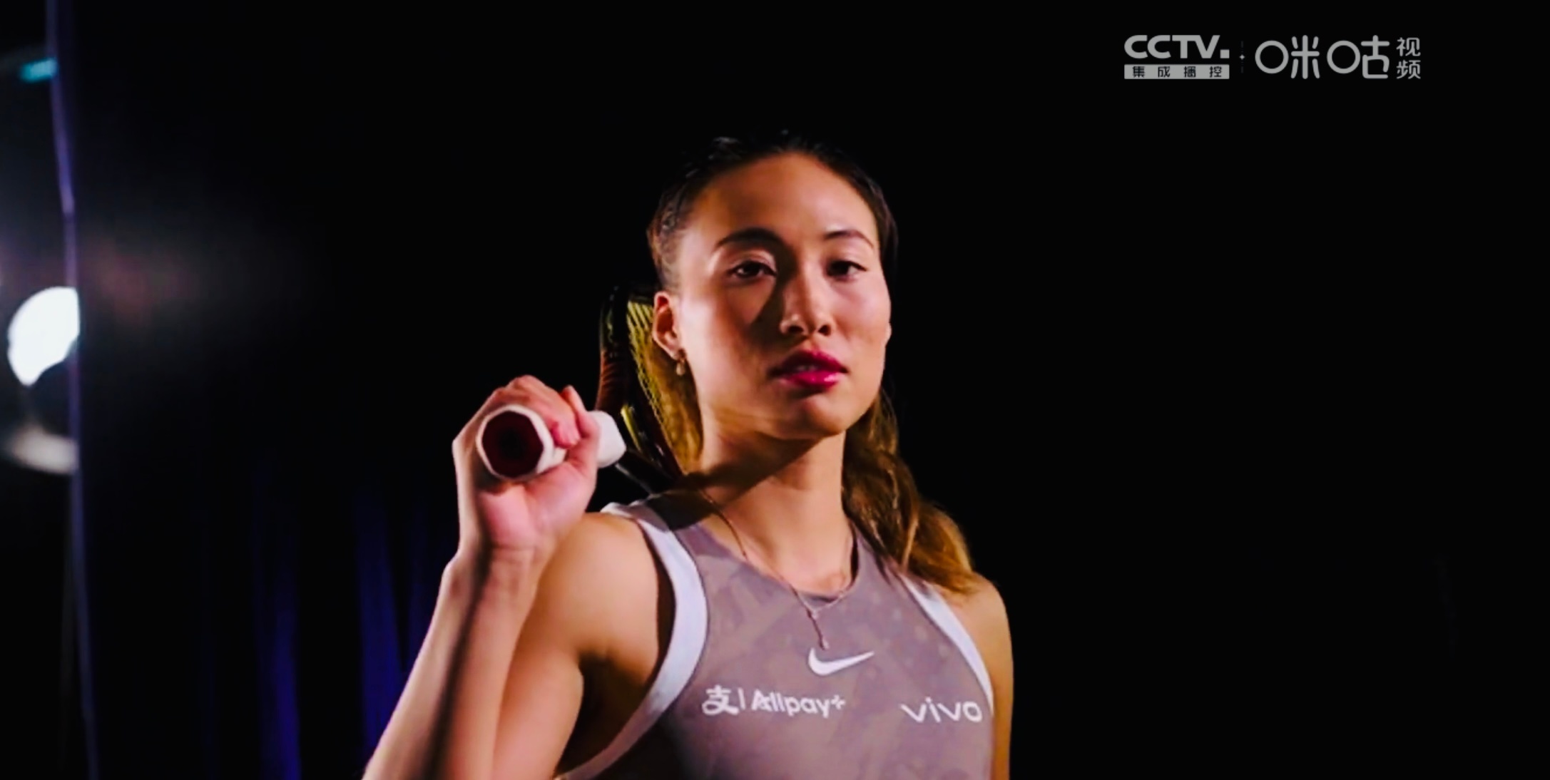 STAR SPORTS-阿扎伦卡重返赛场，领先优势明显首场状态出色，IG观众沸腾！