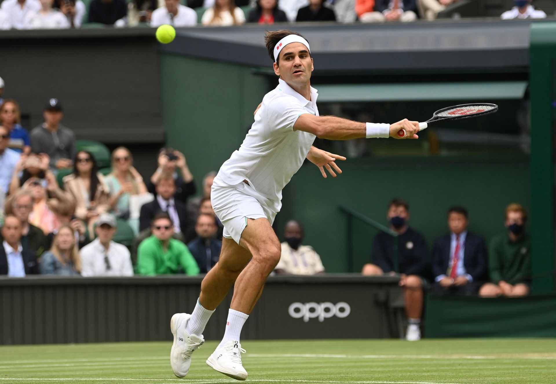 STAR SPORTS-费德勒爆冷击败利物浦，精彩发挥引爆全场！的简单介绍