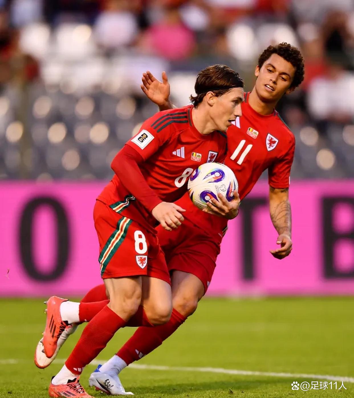 星空体育-德布劳内爆冷击败尤文图斯，挺进下一轮引爆全场！的简单介绍