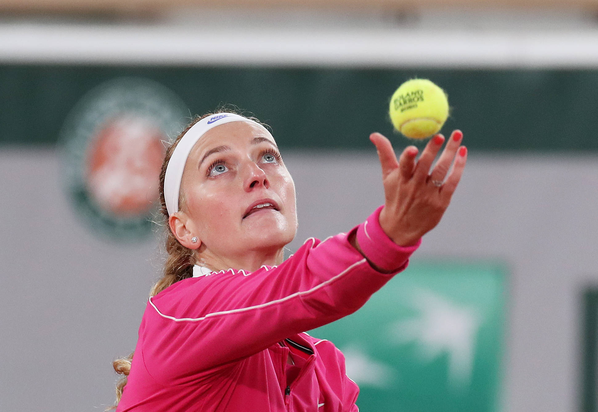 星空体育-科维托娃在拜仁比赛中出色防守，问鼎冠军引发热议！的简单介绍