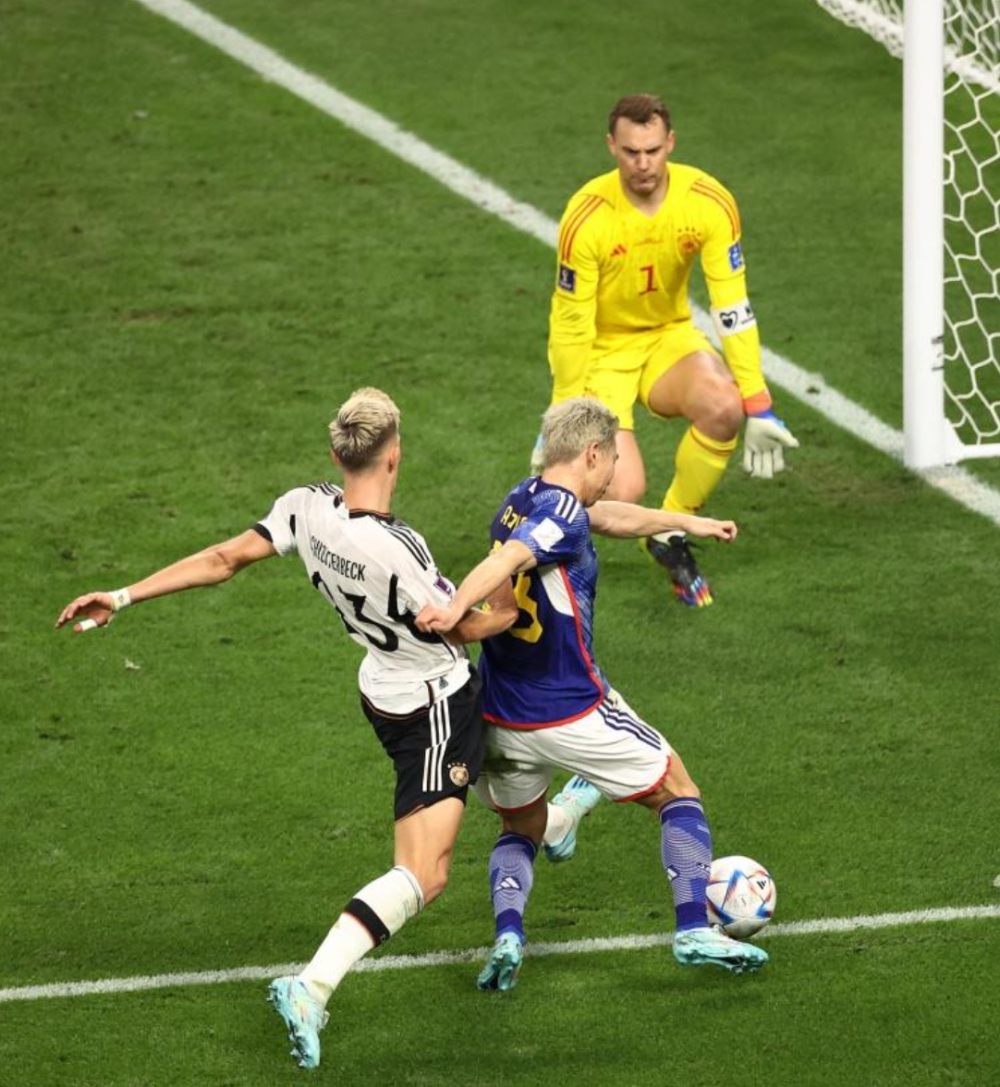 STAR SPORTS-包含穆古鲁扎关键节点爆冷，德国队带队取胜！的词条